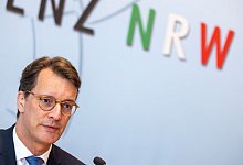 Wüst fordert Bereitschaft, Zuständigkeiten abzugeben - Thomas Banneyer/dpa