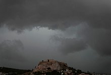 Unwetter in Griechenland - Thanassis Stavrakis/AP/dpa