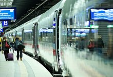 Bahn - Fernverkehr - Annette Riedl/dpa