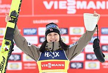 Weltcup-Skispringen - Frauen - Geir Olsen/NTB/dpa