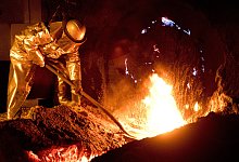 Warnstreiks bei den Stahlkochern - 1 - picture alliance/dpa Warnstreiks bei den Stahlkochern - 1 - picture alliance/dpa