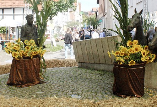 Der Ronchin-Platz wird zum Haller Herbst entsprechend dekoriert. - © Innenstadtmanagement