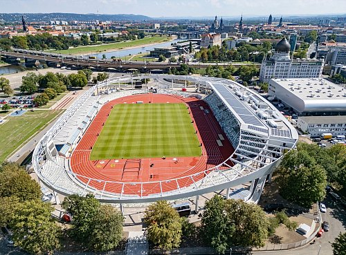 Die Leichtathletik-Wettbewerbe finden im Heinz-Steyer-Stadion statt. - © Robert Michael/dpa