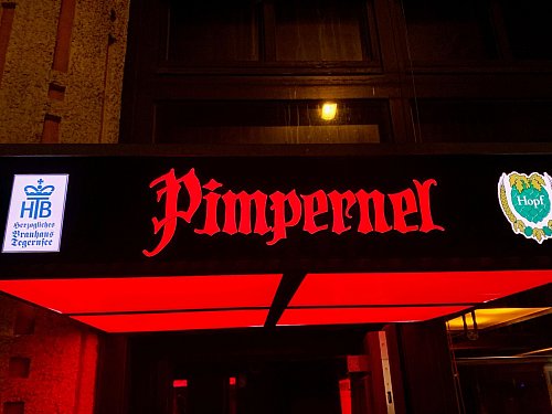 Der Nachtclub «Pimpernel» im Glockenbachviertel: Hier feierte Mercury häufiger. - © Wolfgang Stelljes/dpa-tmn