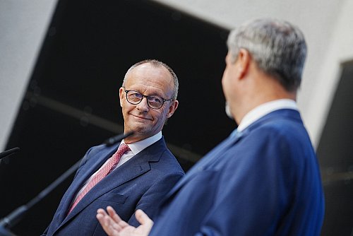 Erstmals Kanzlerkandidat: CDU-Chef Friedrich Merz - © Kay Nietfeld/dpa