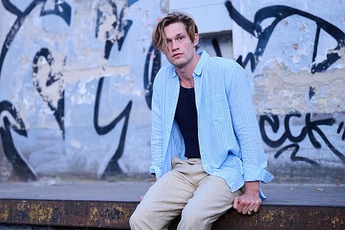 Zweites Staatsexamen in der Tasche: Bald kann sich Hardung Arzt nennen. - © Annette Riedl/dpa