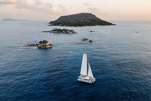Kein günstiges Vergnügen: Die «Spirit of Ponant II» kann zu Preisen ab 64.000 Euro gechartert werden. - © Antoine Le Guen/Ponant/dpa-tmn
