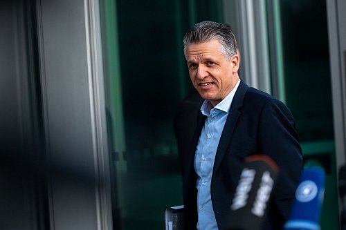 Top-Verhandler von CDU, CSU und SPD ringen angesichts einer in Umfragen immer mehr erstarkenden AfD weiter um die Finanzierung zentraler Projekte einer schwarz-roten Koalition. Hier der Parlamentarische Geschäftsführer der Unionsfraktion im Bundestag, Thorsten Frei (CDU). - © Christophe Gateau/dpa