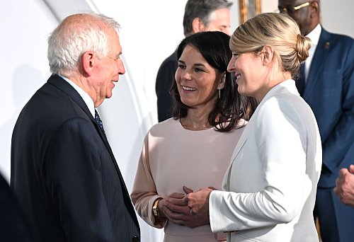 G7-Außenminister erörtern Lage der Krisenherde Ukraine und Nahost. (Archivbild) - © Britta Pedersen/dpa