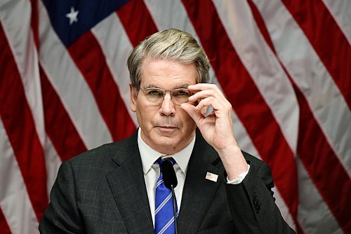 US-Finanzminister Scott Bessent schließt weitere Sanktionen nicht aus. (Archivbild) - © Magnus Lejhall/TT News Agency/AP/dpa
