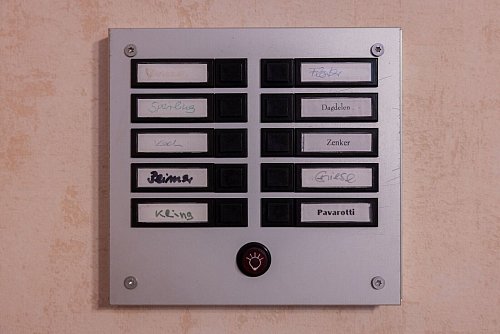 Die «Lindenstraße» habe ihn von der ersten Folge an fasziniert, sagt Weber. - © Rolf Vennenbernd/dpa