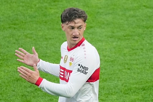 Fällt für das Final Four der Nations League aus: Stuttgarts Angelo Stiller. - © Sören Stache/dpa