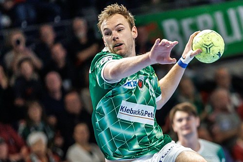Welthandballer Mathias Gidsel will Titel mit den Füchsen holen. - © Andreas Gora/dpa