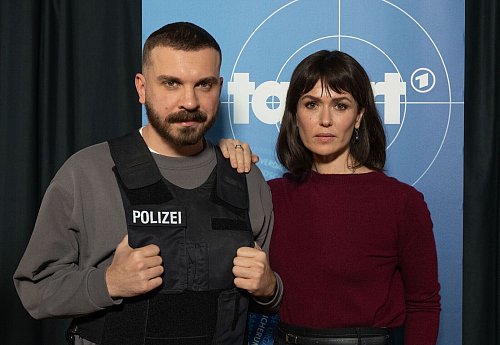 Das neue «Tatort»-Duo in Frankfurt ermittelt erstmals im Herbst. - © Boris Roessler/dpa