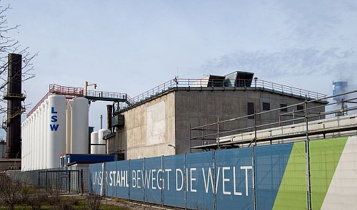 Zum Stahlgipfel in Berlin wird auch der bayerische Ministerpräsident Markus Söder (CSU) erwartet. (Archivbild) - © Stefan Puchner/dpa