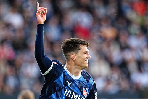 Heidenheim erwischte den perfekten Start. - © Uwe Anspach/dpa