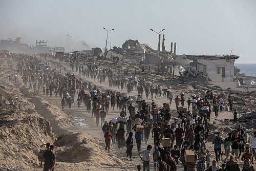 Seit Ende Mai ist es im Gazastreifen nach UN-Angaben bereits zu Hunderten Todesfällen bei Verteilstationen der GHF gekommen. (Archivbild) - © Omar Ashtawy/APA Images via ZUMA Press Wire/dpa