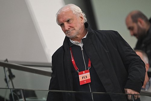 Rudi Völler kann nicht zufrieden sein mit der DFB-Elf. - © Federico Gambarini/dpa