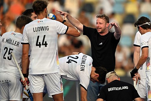 Erfolgstrainer André Henning steht erstmals im EM-Finale. - © Federico Gambarini/dpa