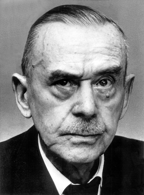 Mit dem «Zauberberg» gelang Thomas Mann ein Welterfolg. Der Roman erschien vor 100 Jahren - © picture alliance / dpa