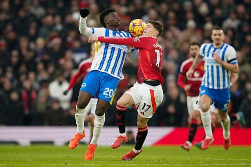 Nach dem Spiel fällt der United-Trainer ein vernichtendes Urteil - © Dave Thompson/AP/dpa