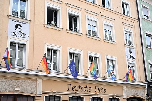 Im Hotel «Deutsche Eiche» gibt es auch eine Männersauna. (Archivbild) - © Felix Hörhager/dpa