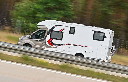 Für Camper gilt eine neue Regel. (Archivbild) - © Patrick Pleul/dpa