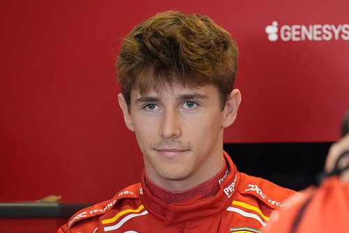 Arthur Leclerc war erstmals in der Formel 1 dabei. - © Darko Bandic/AP/dpa