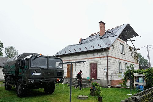 Die Untersuchungen dazu, was den Schaden ausgelöst hat, laufen noch. (Archivbild) - © Czarek Sokolowski/AP/dpa