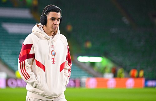 Das Duo Jamal Musiala (im Bild) und Florian Wirtz wäre nach dem Geschmack vieler Bayern-Fans. - © Sven Hoppe/dpa