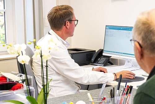 Arbeitsunfähig? Die entsprechende Entscheidung sollte allein aus medizinischen Gesichtspunkten heraus getroffen werden. - © Benjamin Nolte/dpa-tmn