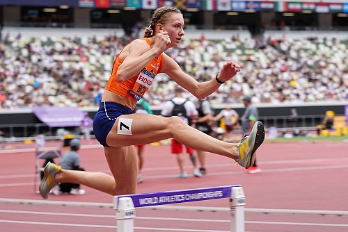 Wieder Siegerin: Femke Bol aus den Niederlanden. - © Michael Kappeler/dpa