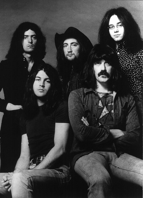 Deep Purple in der legendären Mark-II-Besetzung (v.l.): Ritchie Blackmore (Gitarre), Ian Gillan (Gesang), Roger Glover (Bass), Jon Lord (Orgel), Ian Paice (Schlagzeug). (Archivfoto) - © picture alliance / dpa
