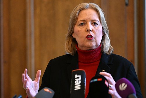 Bas für schnelleren Datenaustausch im Kampf gegen Sozialmissbrauch - © Federico Gambarini/dpa