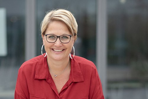 Kira Liebmann ist Gründerin der Akademie für Familiencoaching im bayerischen Maisach und zweifache Mutter. - © Julia Sixt/dpa-tmn