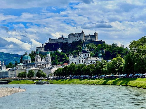 Salzburg: Die Stadt an der Salzach ist berühmt für Mozart, die Festspiele, aber auch einen Hollywood-Film von 1965. (Archivbild) - © Daniela David/dpa-tmn