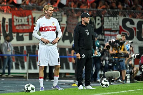 Diesmal nur Joker: Stuttgarts Nick Woltemade. - © Swen Pförtner/dpa