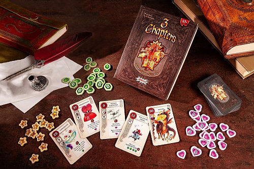 Im recht zugänglichen Kartenspiel «3 Chapters» bestimmen bekannte Figuren wie Pinocchio, die böse Stiefmutter oder der Froschkönig den Ausgang jeder Partie. - © Amigo/dpa-tmn