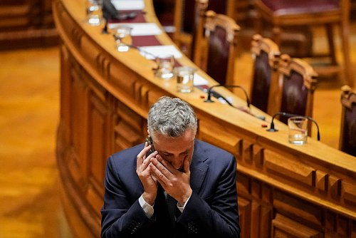 Der bisherige Oppositionsführer hofft auf einen Regierungswechsel. - © Armando Franca/AP/dpa