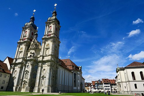 Im Klosterviertel St. Gallen fühlt man sich ins Mittelalter zurückversetzt. - © Daniela David/dpa-tmn