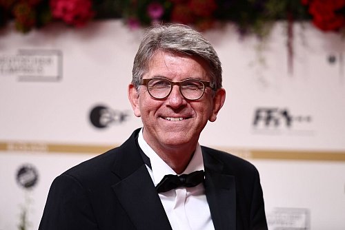Kulturstaatsminister Wolfram Weimer verkündet eine Einigung über Kunstgegenstände der Hohenzollern. (Archivbild) - © Christoph Soeder/dpa