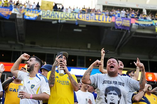 Bocas 12. Mann - das Stadion in Miami war in argentinischer Hand. - © Rebecca Blackwell/AP/dpa