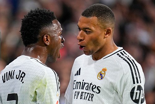 Vinícius Júnior und Kylian Mbappé fehlten beide bei der Gala für den Ballon d\\\'Or. - © Manu Fernandez/AP