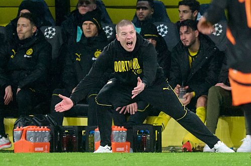 Interimscoach Mike Tullberg führte den BVB zum ersten Sieg in diesem Jahr. - © Bernd Thissen/dpa