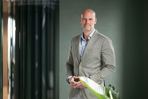 EY-Experte Constantin Gall: «Der Sturm wird nicht abflauen.» (Archivbild) - © Marijan Murat/dpa
