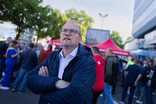 Sozialdemokrat Jochen Ott übt Kritik am Ford-Management. - © Rolf Vennenbernd/dpa