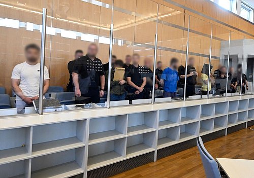 IS-Terrorist verurteilt - aber auch Freisprüche - © Roberto Pfeil/dpa