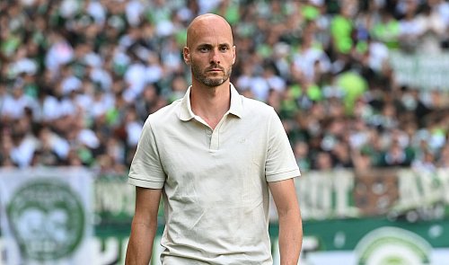 Wolfsburgs neuer Trainer Paul Simonis gilt als Pokal-Experte. - © Carmen Jaspersen/dpa