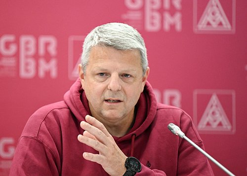 Sell: «Normalerweise bist du zum Bosch gekommen und bei dem auch in Rente gegangen». (Archivbild) - © Bernd Weißbrod/dpa