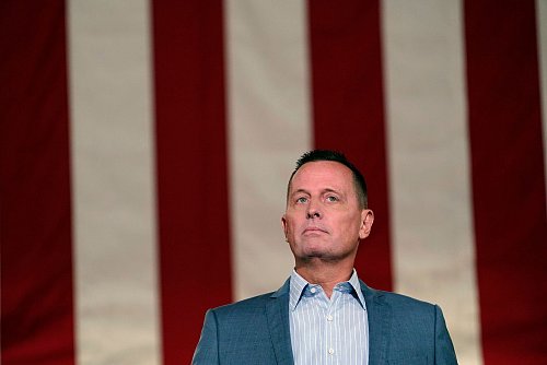 Trump machte den früheren US-Botschafter in Deutschland, Richard Grenell, zum Präsidenten der Kultureinrichtung. (Archivbild) - © Susan Walsh/AP/dpa